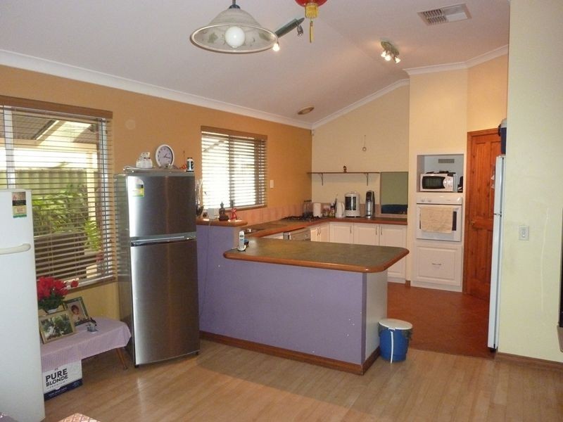 3 Nooyan Close, South Guildford WA 6055