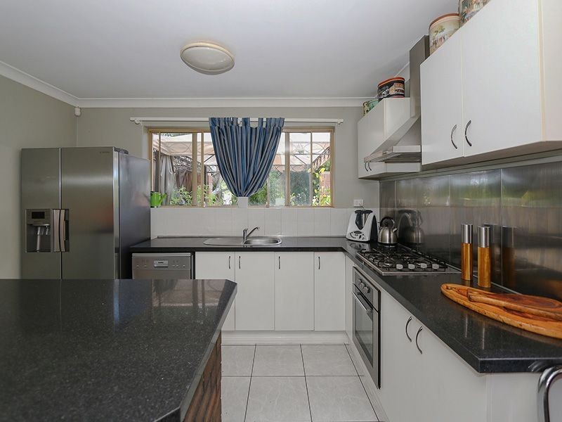 6 Redgum Avenue, Bellevue WA 6056