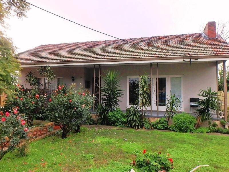 5 Templeman Place, Midland WA 6056