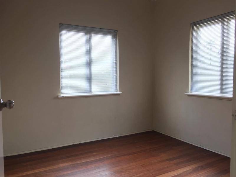 5 Templeman Place, Midland WA 6056