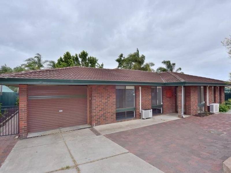 4 Woodbridge Close, Swan View WA 6056