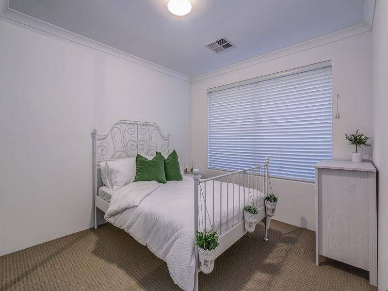 4 Bentall Way, The Vines WA 6069