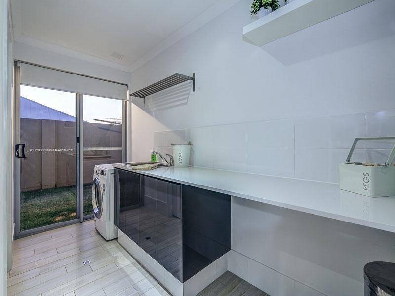 4 Bentall Way, The Vines WA 6069