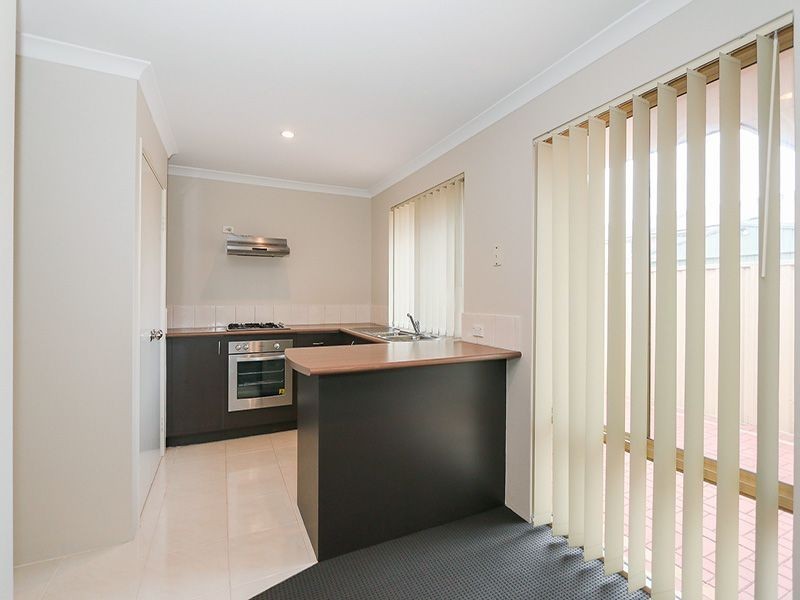 2/9 Cooper Street, Midland WA 6056