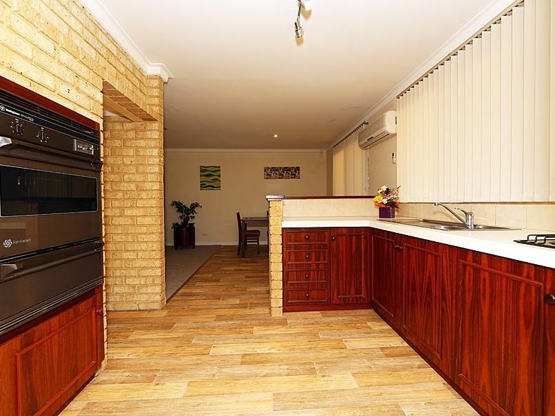 855 Katharine Street, Bellevue WA 6056