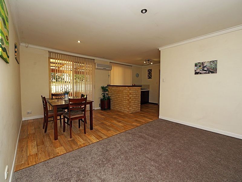 855 Katharine Street, Bellevue WA 6056