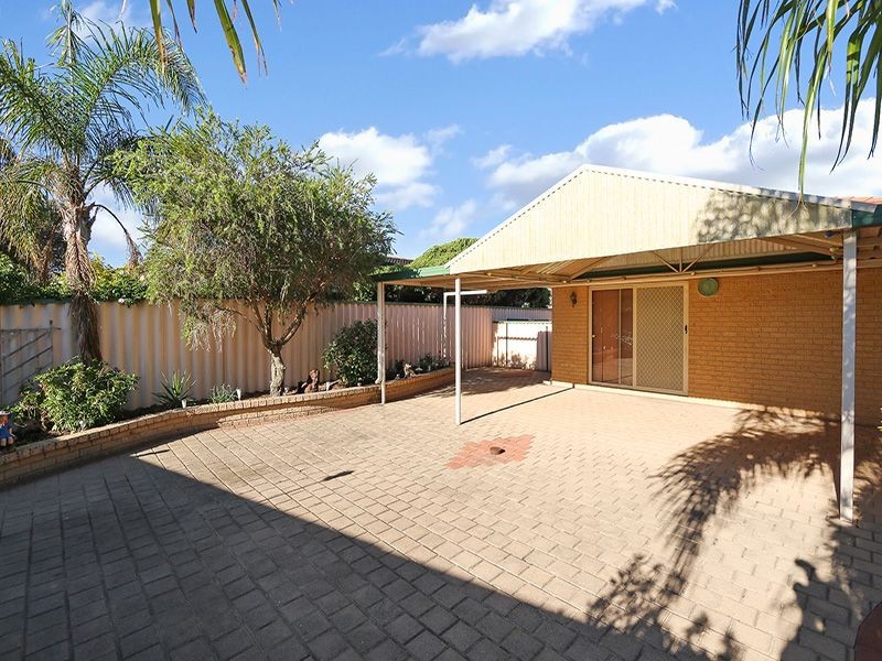 1 Beenan Elbow, South Guildford WA 6055