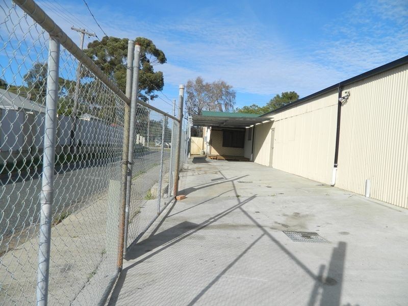 73 Clayton Street, Bellevue WA 6056