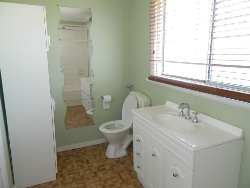 73 Clayton Street, Bellevue WA 6056