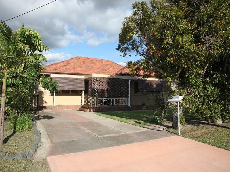 52 Bushby Street, Midvale WA 6056