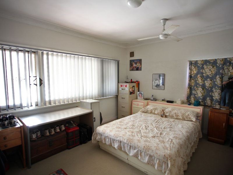 52 Bushby Street, Midvale WA 6056