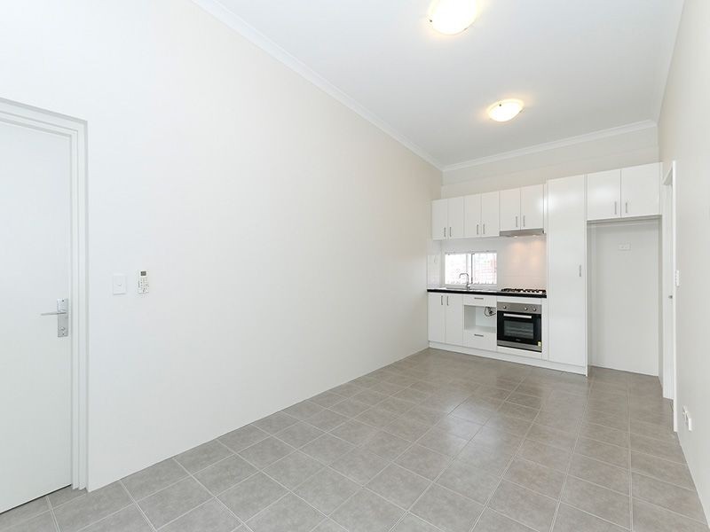 Unit 16/13 Spring Avenue, Midland WA 6056