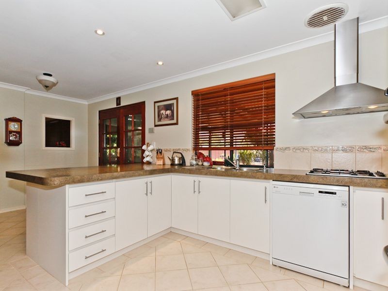 21 Frankland Place, Jane Brook WA 6056