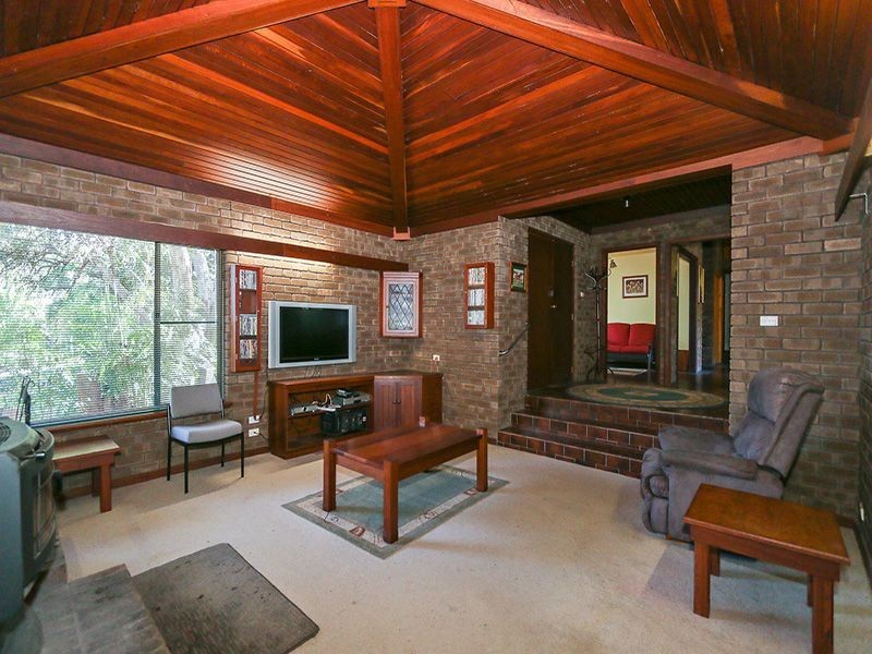 4 Dryandra Crescent, Darlington WA 6070