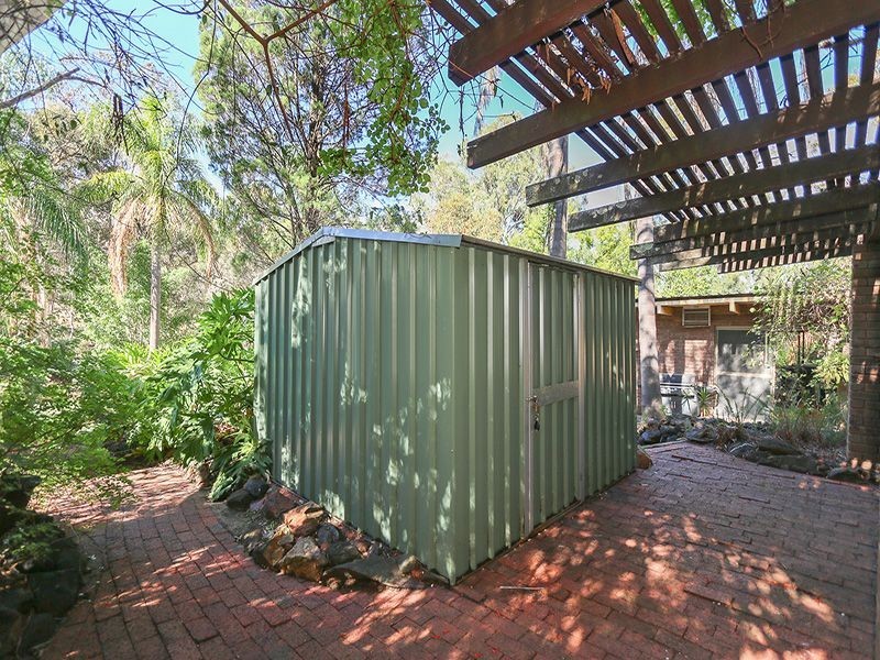 4 Dryandra Crescent, Darlington WA 6070