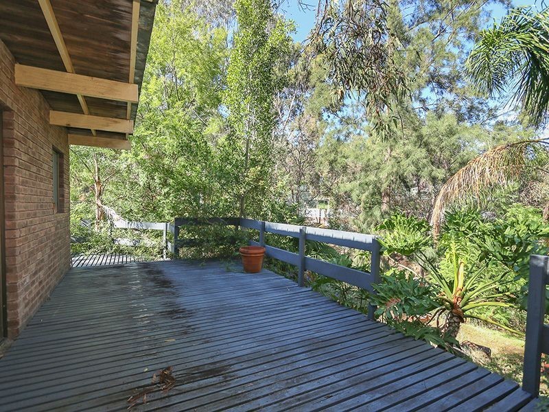 4 Dryandra Crescent, Darlington WA 6070