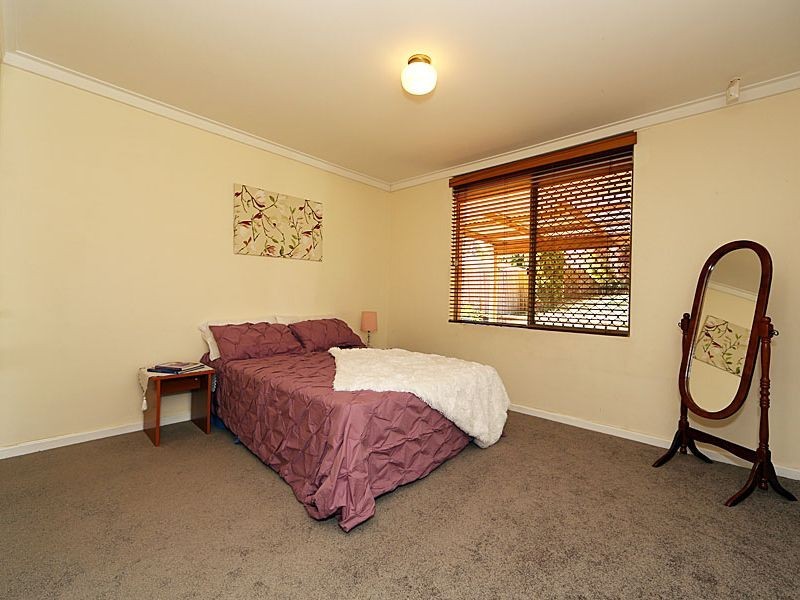 855 Katharine Street, Bellevue WA 6056