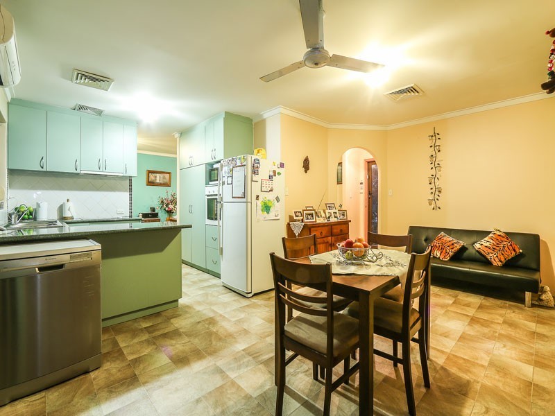 14 Scarp View, Swan View WA 6056