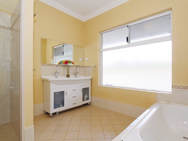37 Auger Place, Bullsbrook WA 6084