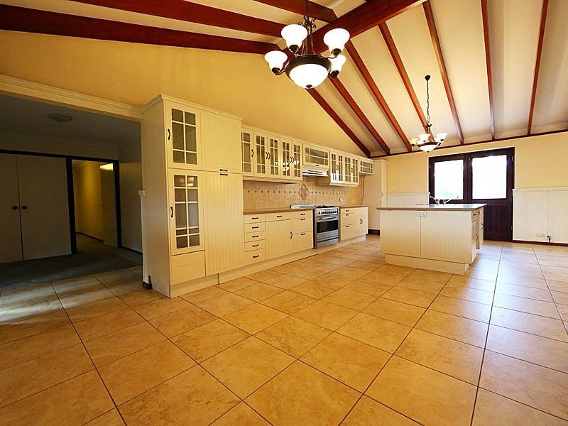 649 Campersic Road, Baskerville WA 6056