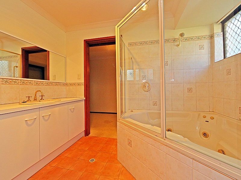 649 Campersic Road, Baskerville WA 6056