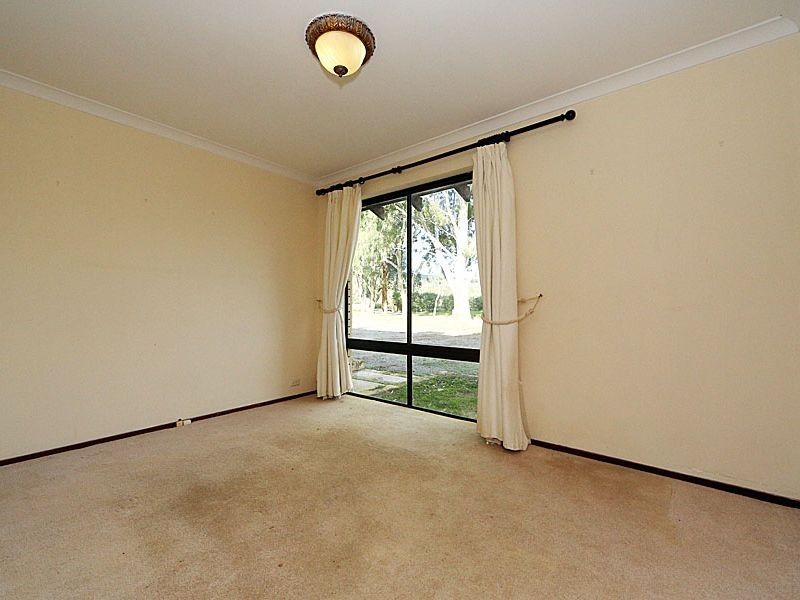 649 Campersic Road, Baskerville WA 6056