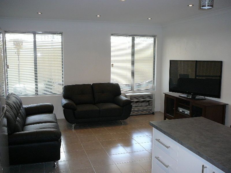 61A Victoria Pde, Midvale WA 6056