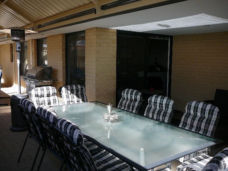 61A Victoria Pde, Midvale WA 6056