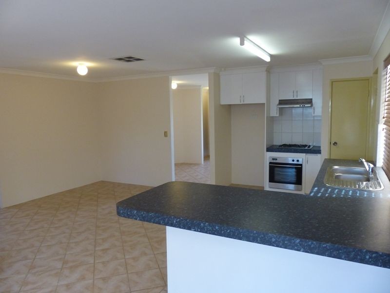 12 Opperman Place, Middle Swan WA 6056