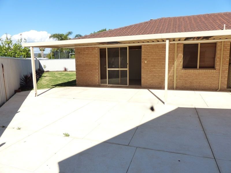 12 Opperman Place, Middle Swan WA 6056