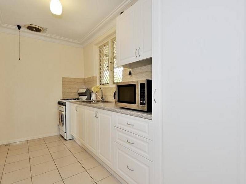 60 Victoria Parade, Midvale WA 6056