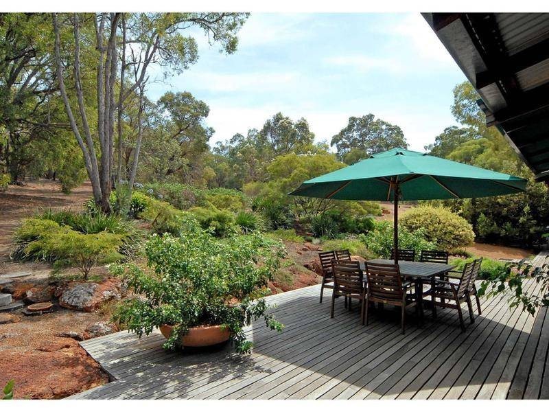 731 Reen Road, Gidgegannup WA 6083