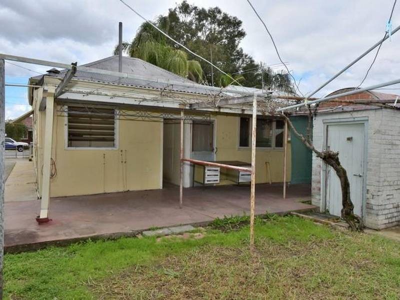 5 New Bond Street, Midland WA 6056