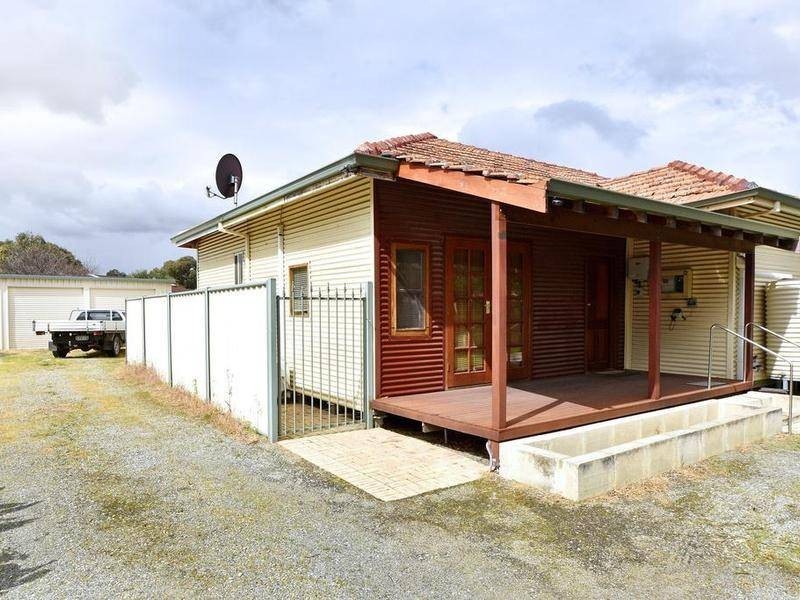 58 Ewart Street, Midvale WA 6056