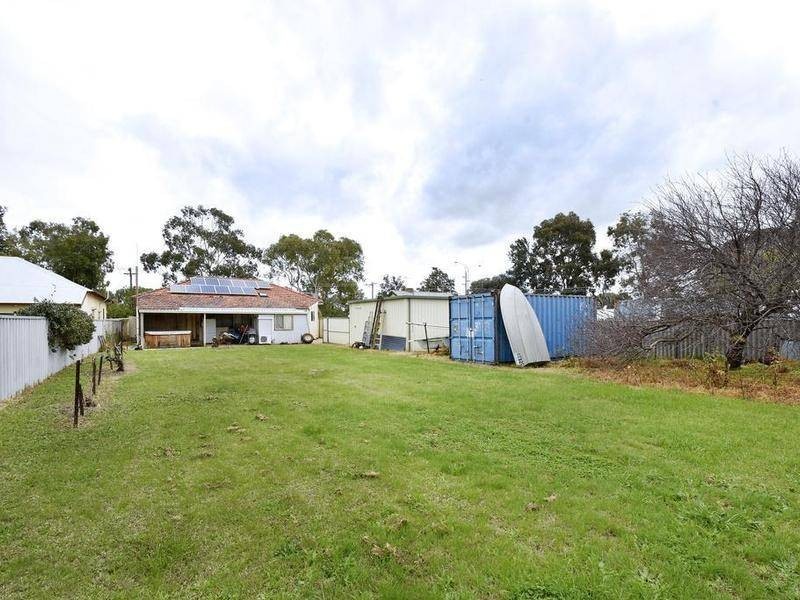 58 Ewart Street, Midvale WA 6056