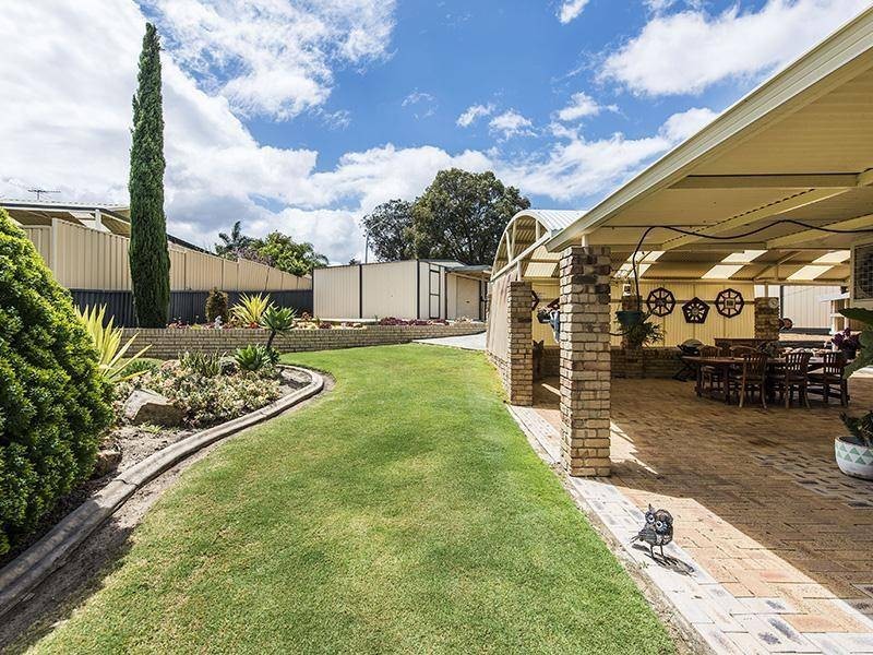 5 Eaglemont Drive, Swan View WA 6056
