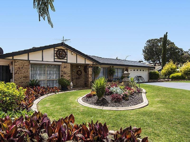 5 Eaglemont Drive, Swan View WA 6056
