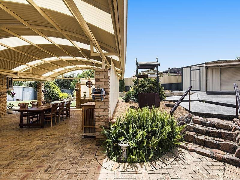 5 Eaglemont Drive, Swan View WA 6056
