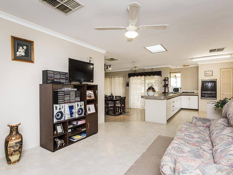 5 Eaglemont Drive, Swan View WA 6056