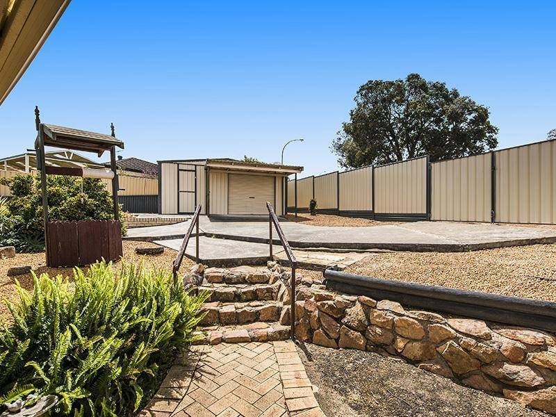 5 Eaglemont Drive, Swan View WA 6056