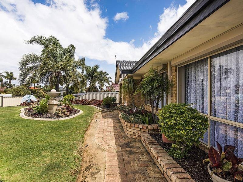 5 Eaglemont Drive, Swan View WA 6056