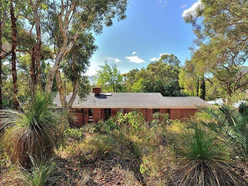 30 Stone Crescent, Darlington WA 6070