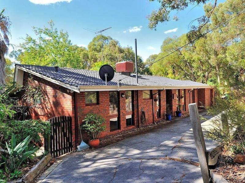 30 Stone Crescent, Darlington WA 6070