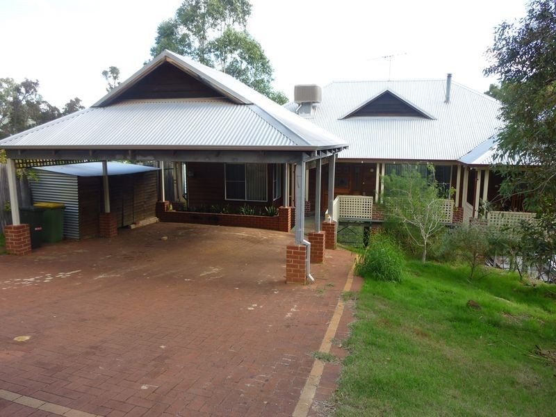 1 Easton Crt, Boya WA 6056