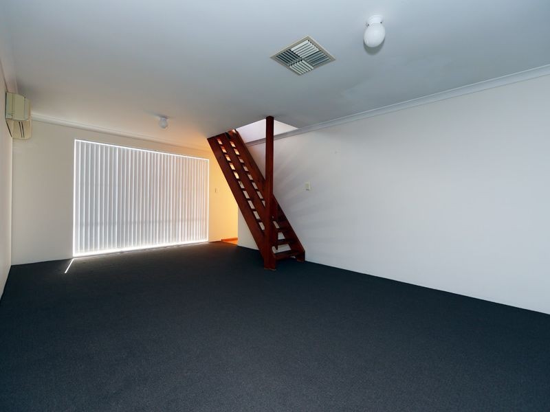 1 Easton Crt, Boya WA 6056