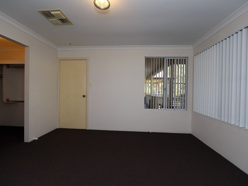 1 Easton Crt, Boya WA 6056