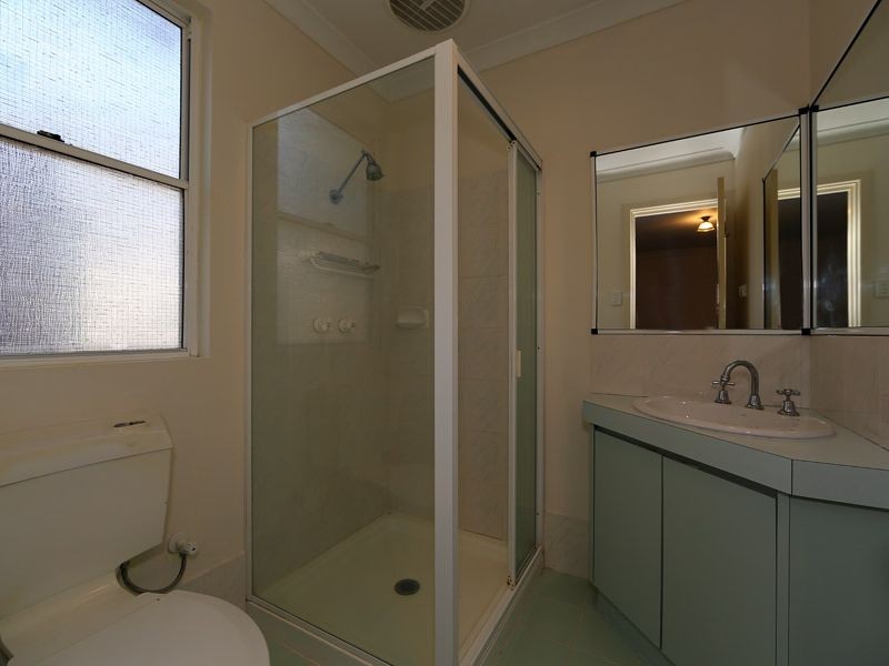 1 Easton Crt, Boya WA 6056