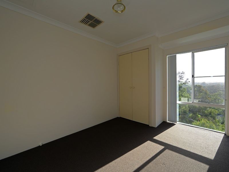 1 Easton Crt, Boya WA 6056