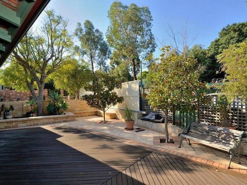 44 Stuart Street, Koongamia WA 6056