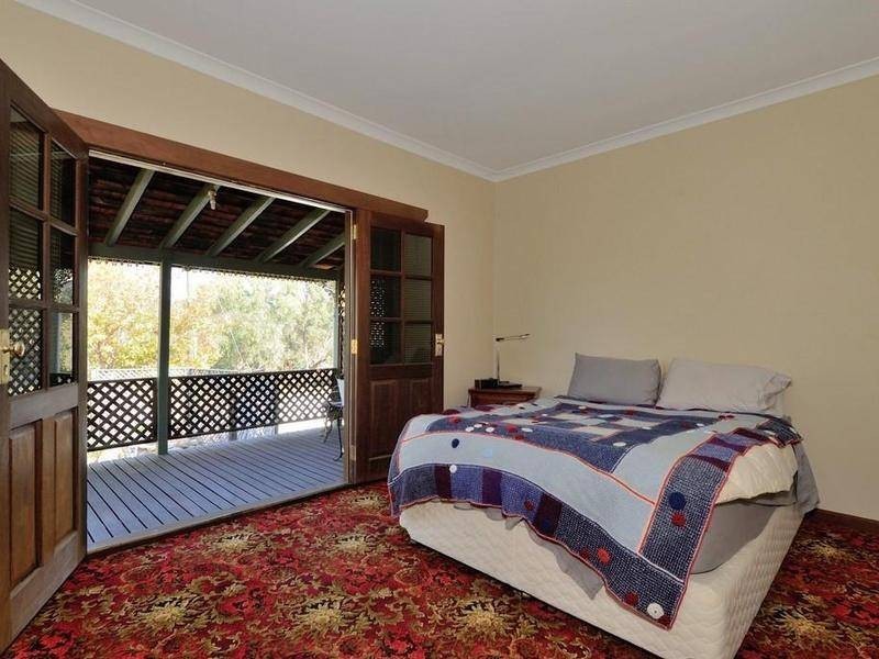 44 Stuart Street, Koongamia WA 6056